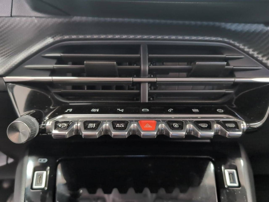 Imagen de Peugeot 208