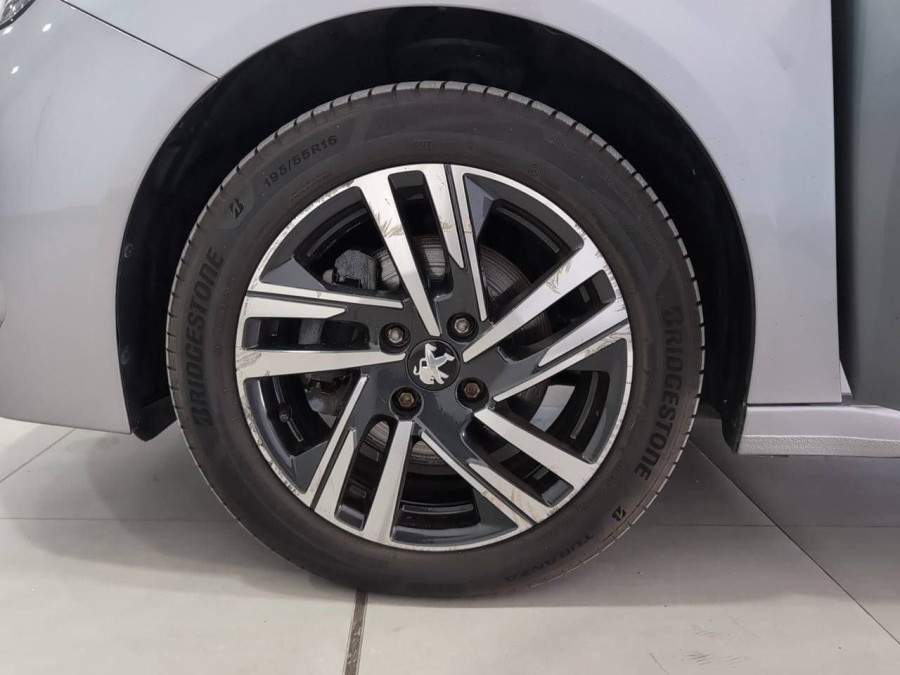 Imagen de Peugeot 208