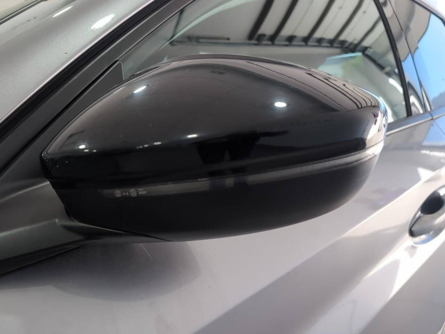 Imagen de Peugeot 208