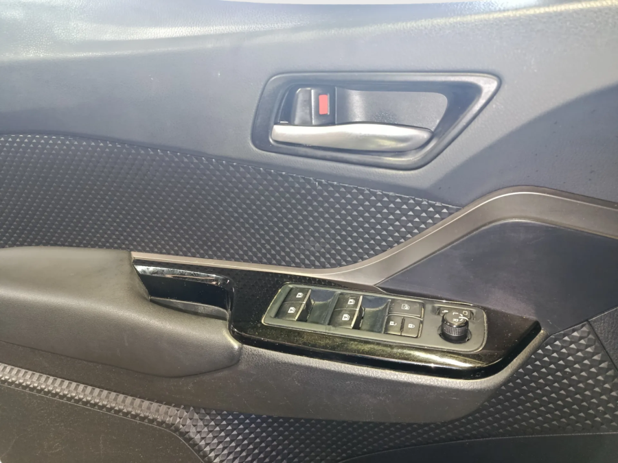 Imagen de TOYOTA C-HR