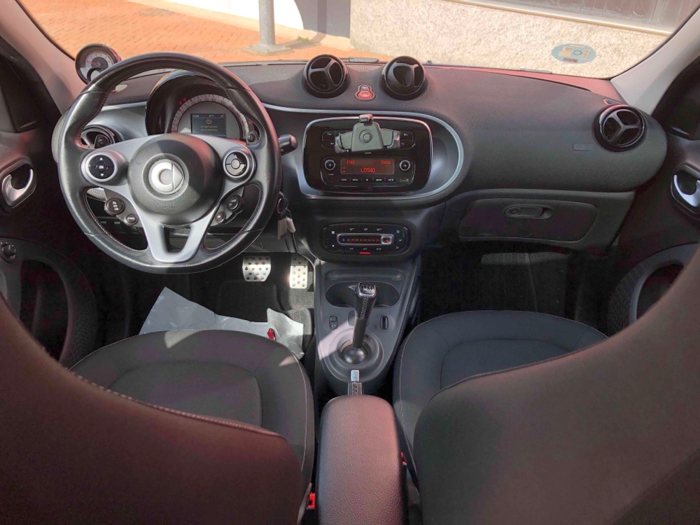 Imagen de smart forfour