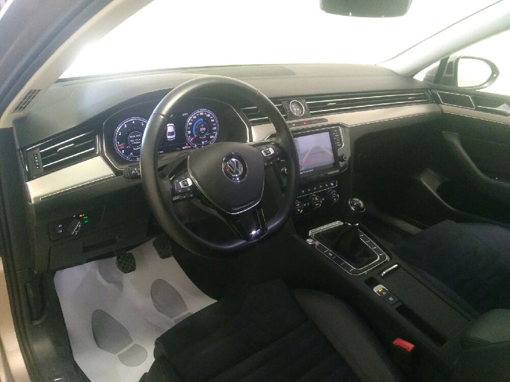 Imagen de Volkswagen Passat Sport Bluemotion