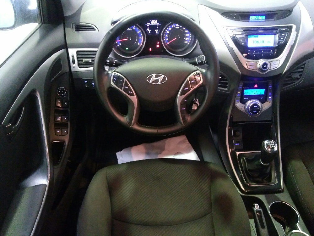 Imagen de Hyundai Elantra 