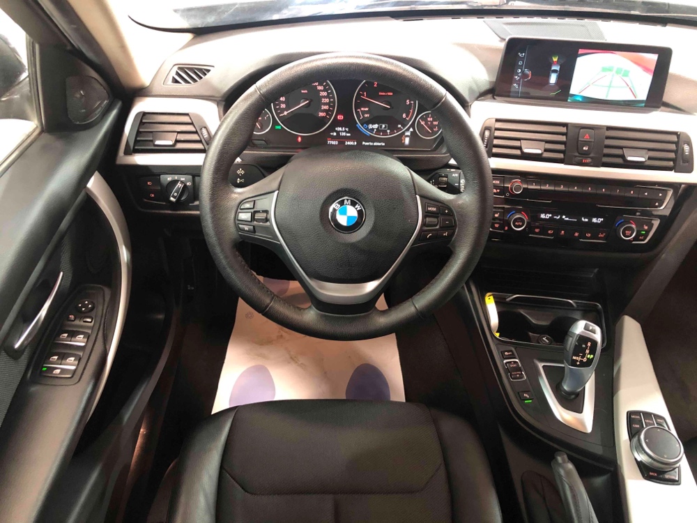 Imagen de BMW 318dA Touring