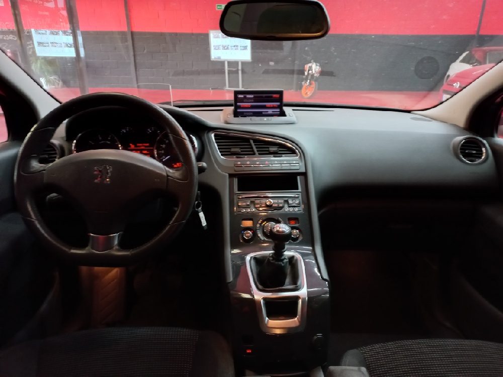 Imagen de Peugeot 5008